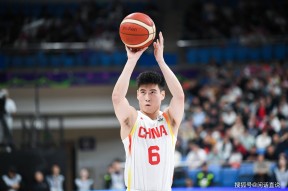多米电竞 -关于转折点！深圳男篮手感冰凉，CBA季后赛国际比赛日攻防权衡，底气十足，身体对抗强度拉满的信息